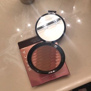 Becca Bronzer